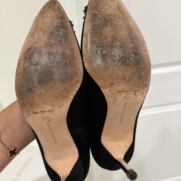 Manolo Blahnik Hangisi - Picture 4 of 4